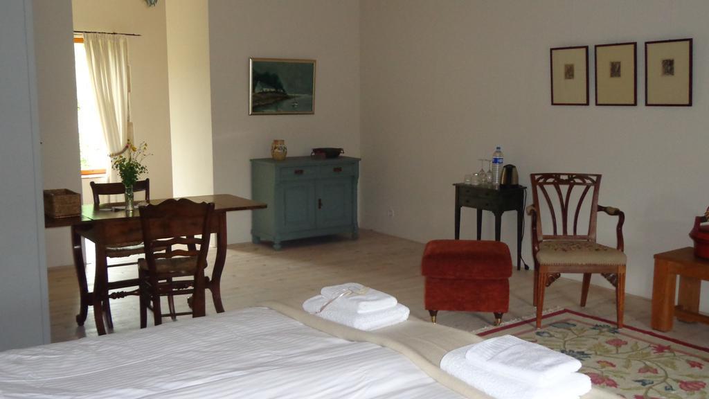 Maison Frankrijk Couloutre Zimmer foto